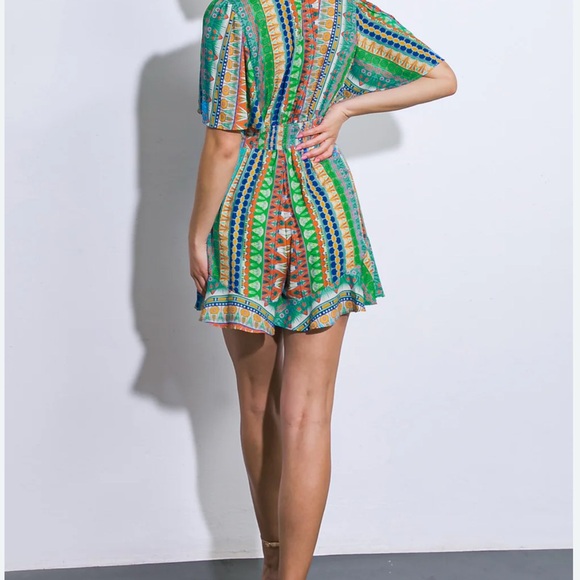 NWT Flying Tomato Green and Blue Patterned Romper Size L - Picture 2 of 14